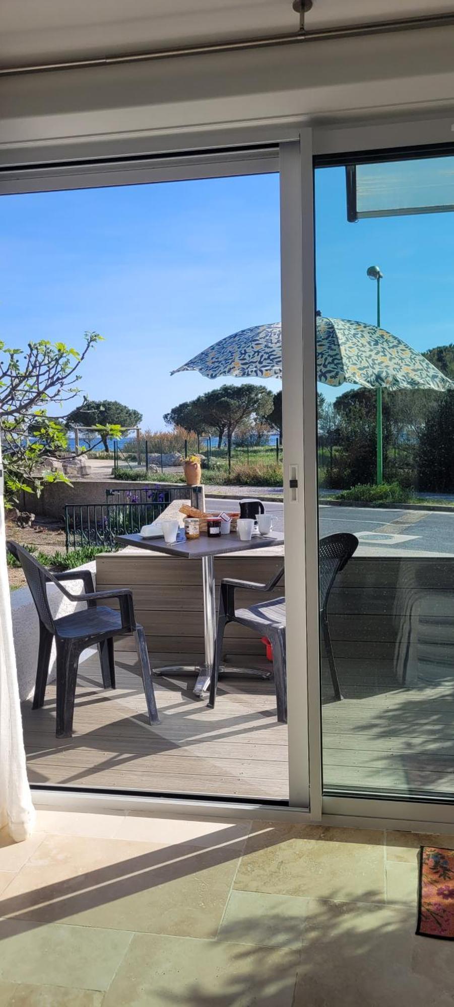 Villa Meze Avec Vue Face A L'Etang Exterior foto