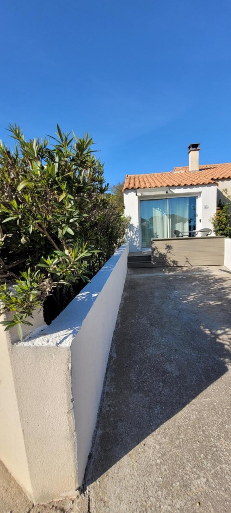 Villa Meze Avec Vue Face A L'Etang Exterior foto